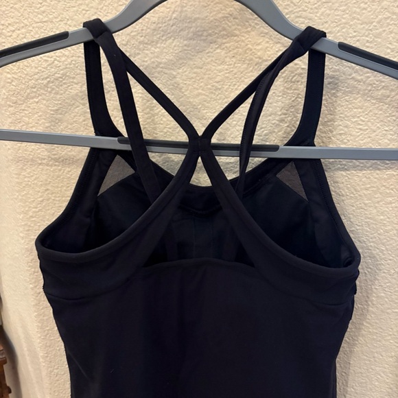 LULULEMON Women Black Criss Cross Mesh Detailing Athletic Tank Top Size 6 - Picture 4 of 7